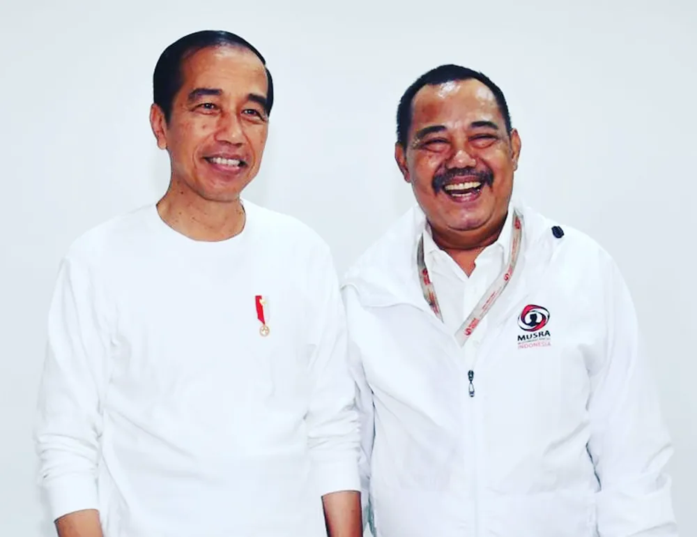 Foto: Ketua Umum RKIH bersama Bapak Joko Widodo